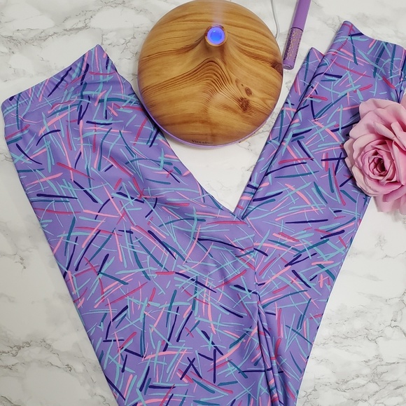 American Apparel Pants - AMERICAN APPAREL Confetti Leggings